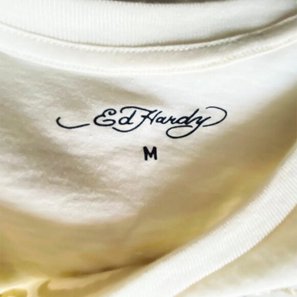 Ed Hardy Baby Tee Size M - Picture 4 of 4